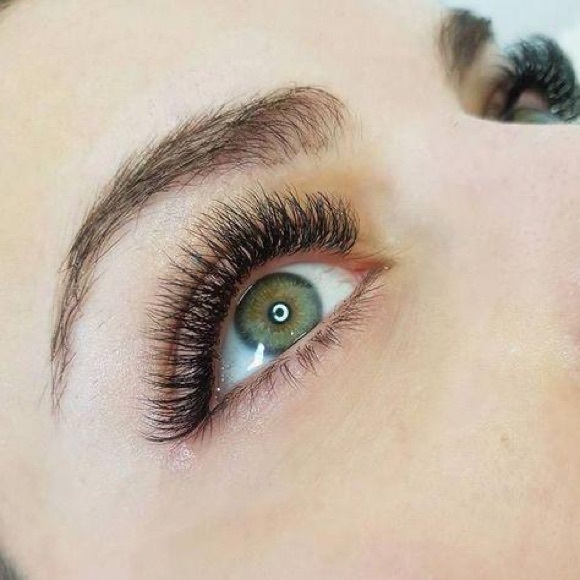 Ľashēur Luxury Lash Lift Kit 🤩🤩🤩 - Picture 4 of 7